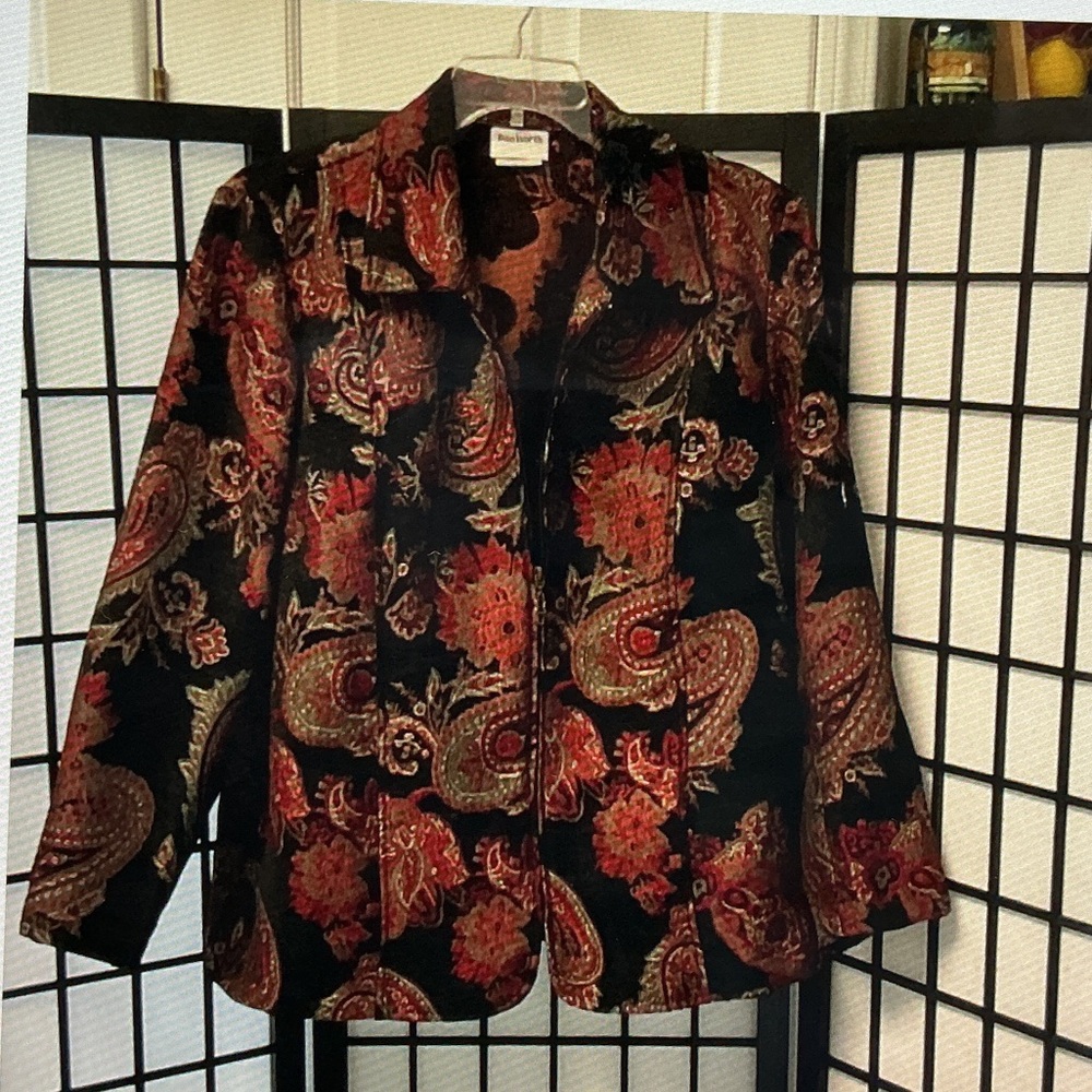 Elegant Black Paisley Embroidered Jacket - Vintage Style